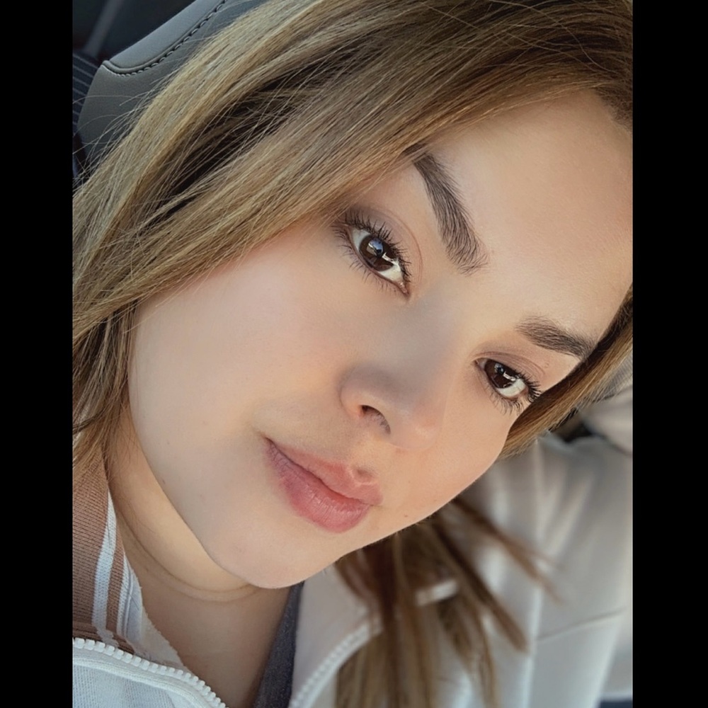 Meet your Posher, Gabriela